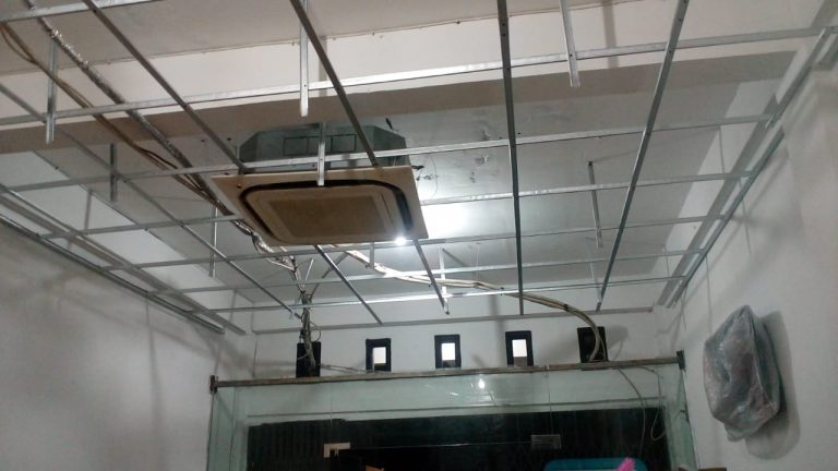 Pemasangan plafon